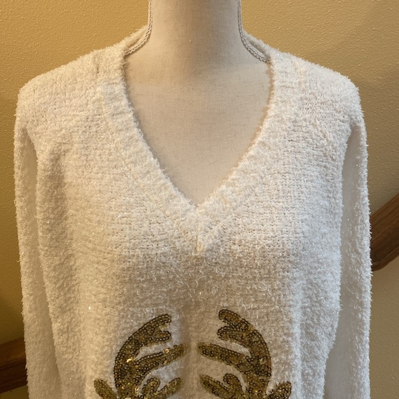 NWT! Fashion by Mirabeau Sequined Reindeer Sweater - Picture 2 of 9